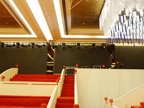 美動華人-安裝現(xiàn)場